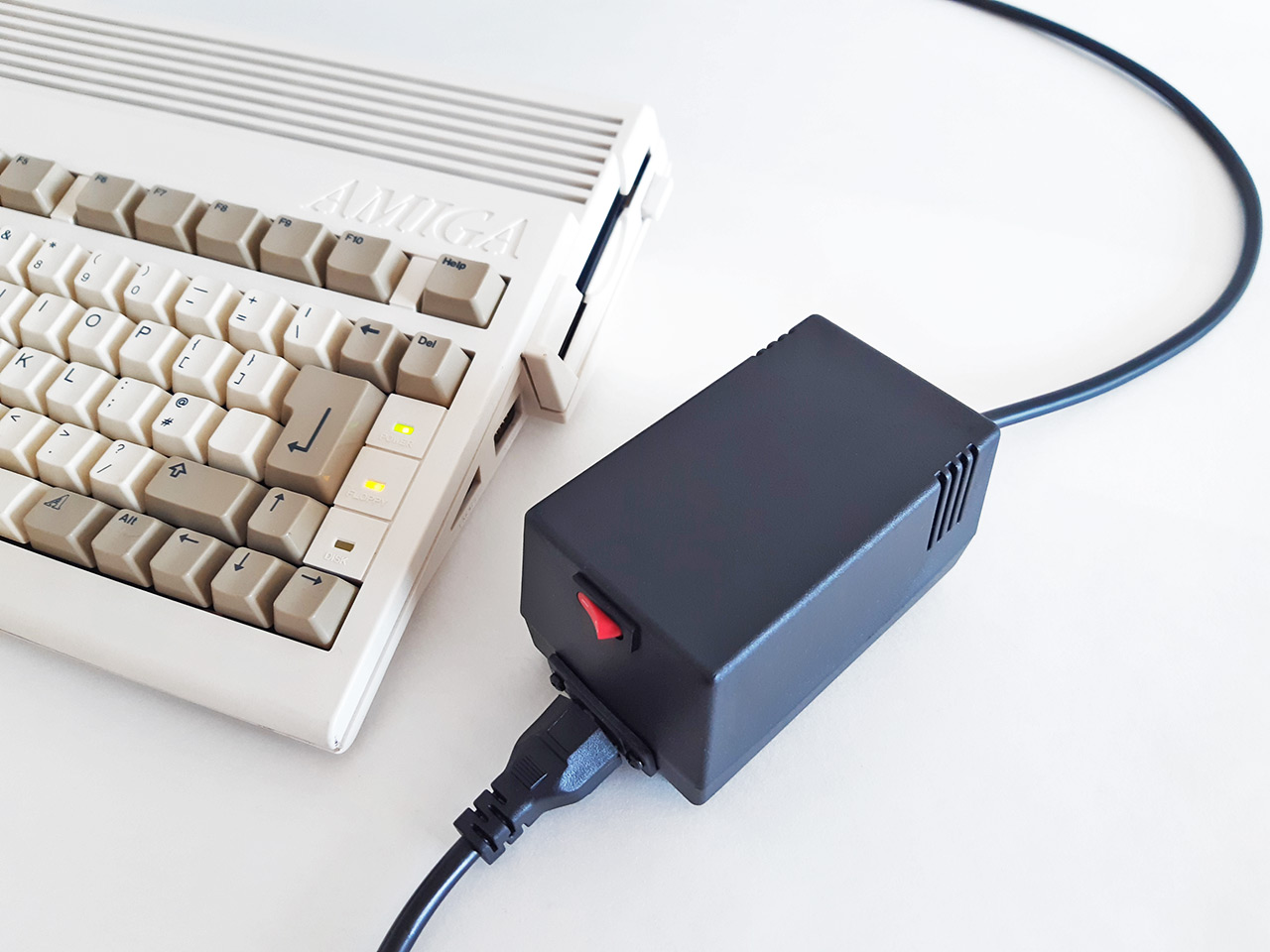 A600 running Amiga Duo PSU